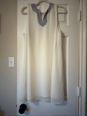 BCBGeneration Ivory Sleeveless Shift Dress with Navy Embroidery